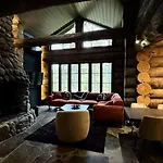 Nilirakka - Luxury Log In Villa