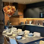 Nilirakka - Luxury Log In