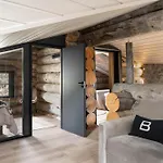 Nilirakka - Luxury Log In Villa *