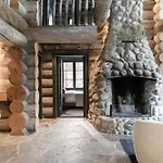 Nilirakka - Luxury Log In Villa Levi