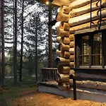 Nilirakka - Luxury Log In Levi