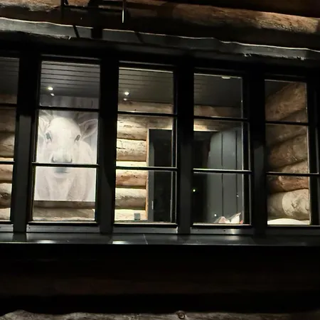 Nilirakka - Luxury Log In Villa *