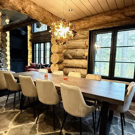 Nilirakka - Luxury Log In Villa *