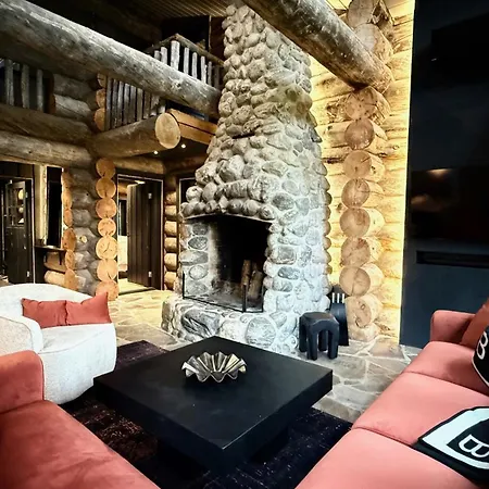 Villa Nilirakka - Luxury Log In *