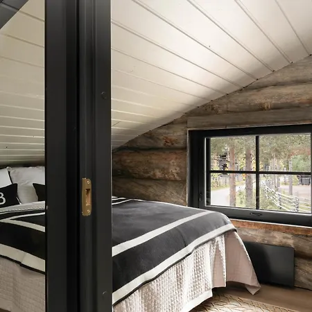 Nilirakka - Luxury Log In Villa *