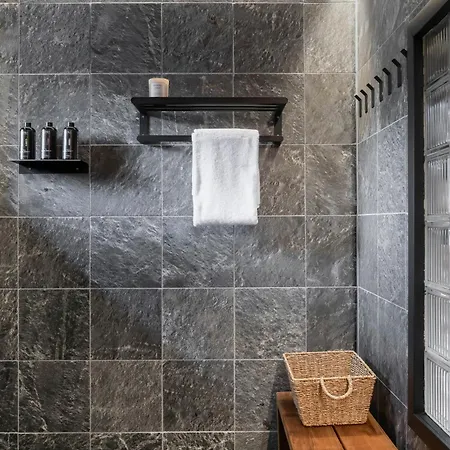 Nilirakka - Luxury Log In Villa *