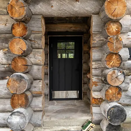 Nilirakka - Luxury Log In Villa *