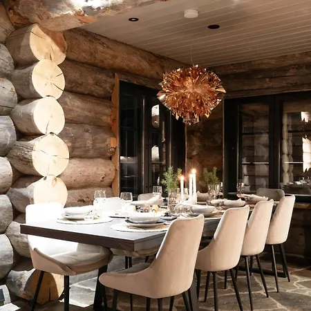 Villa Nilirakka - Luxury Log In