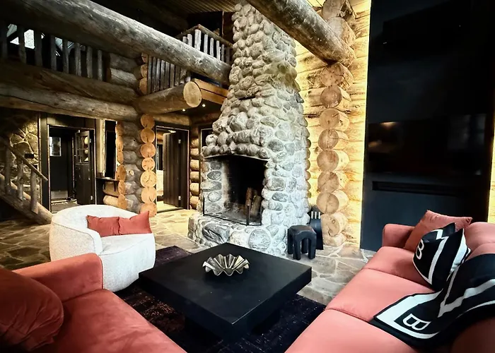 Villa Nilirakka - Luxury Log In *