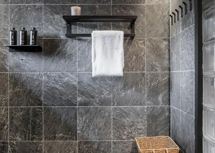 Nilirakka - Luxury Log In Villa *